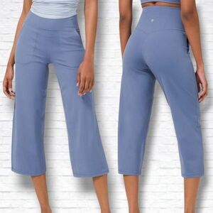 Lululemon Align Wide Leg Crop 23" In Water Drop Size 6
